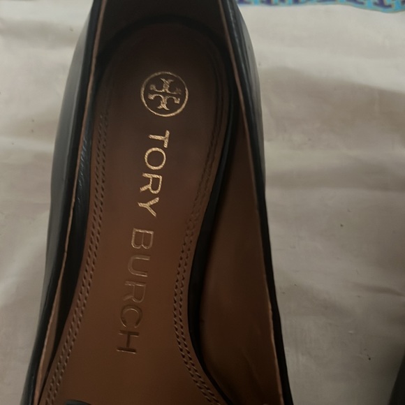 COPY - Tory Burch heels - Picture 3 of 7